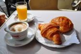 LA COLAZIONE ESCLUSIVAMENTE AL BAR